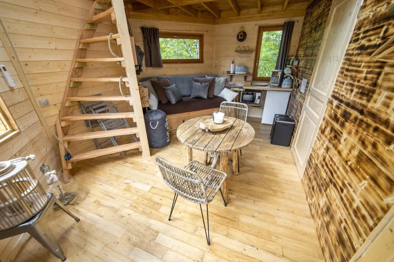 Cabanes dans les arbres avec spa Lot et Dordogne Lamothe-Fenelon
