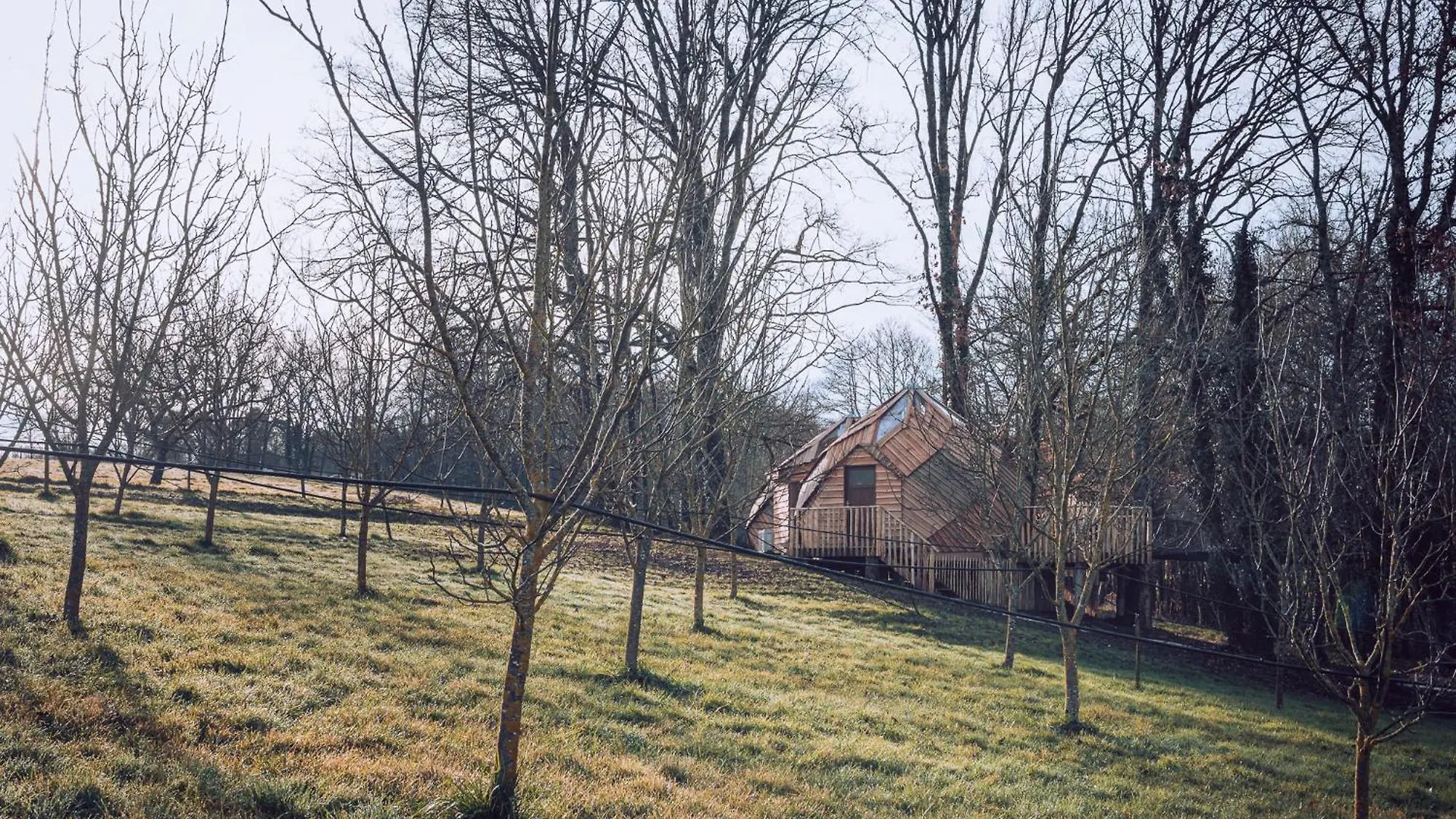 Cabanes dans les arbres avec spa Lot et Dordogne Lamothe-Fenelon