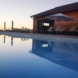 Hébergement de vacances Les Hauts D'albas, Albas (Lot)