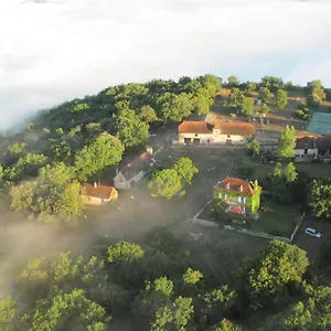 Hébergement de vacances Domaine De Gayfié, Salvagnac-Cajarc